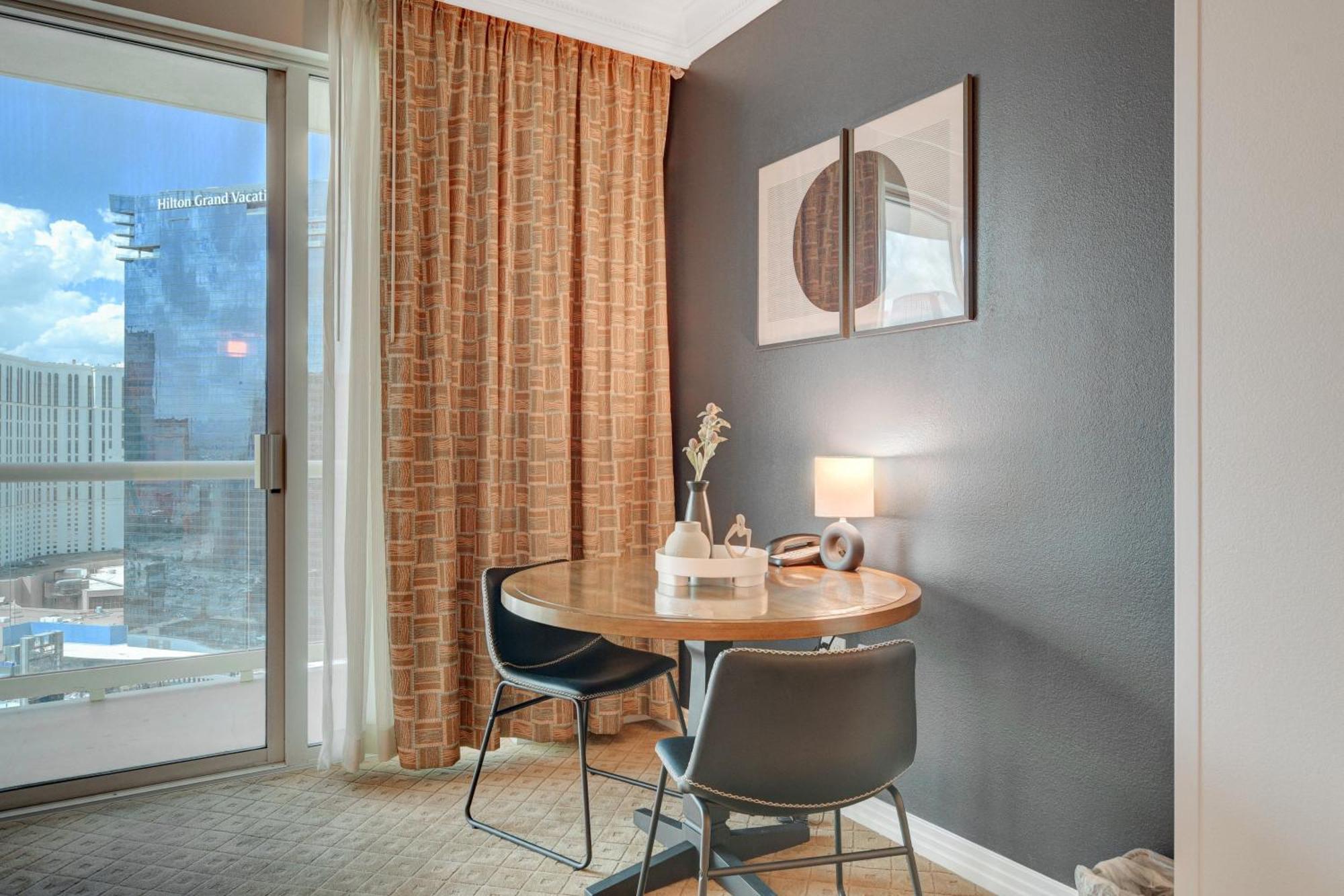 Aparthotel 25th Flr Mgm Signature * Balcony Strip View